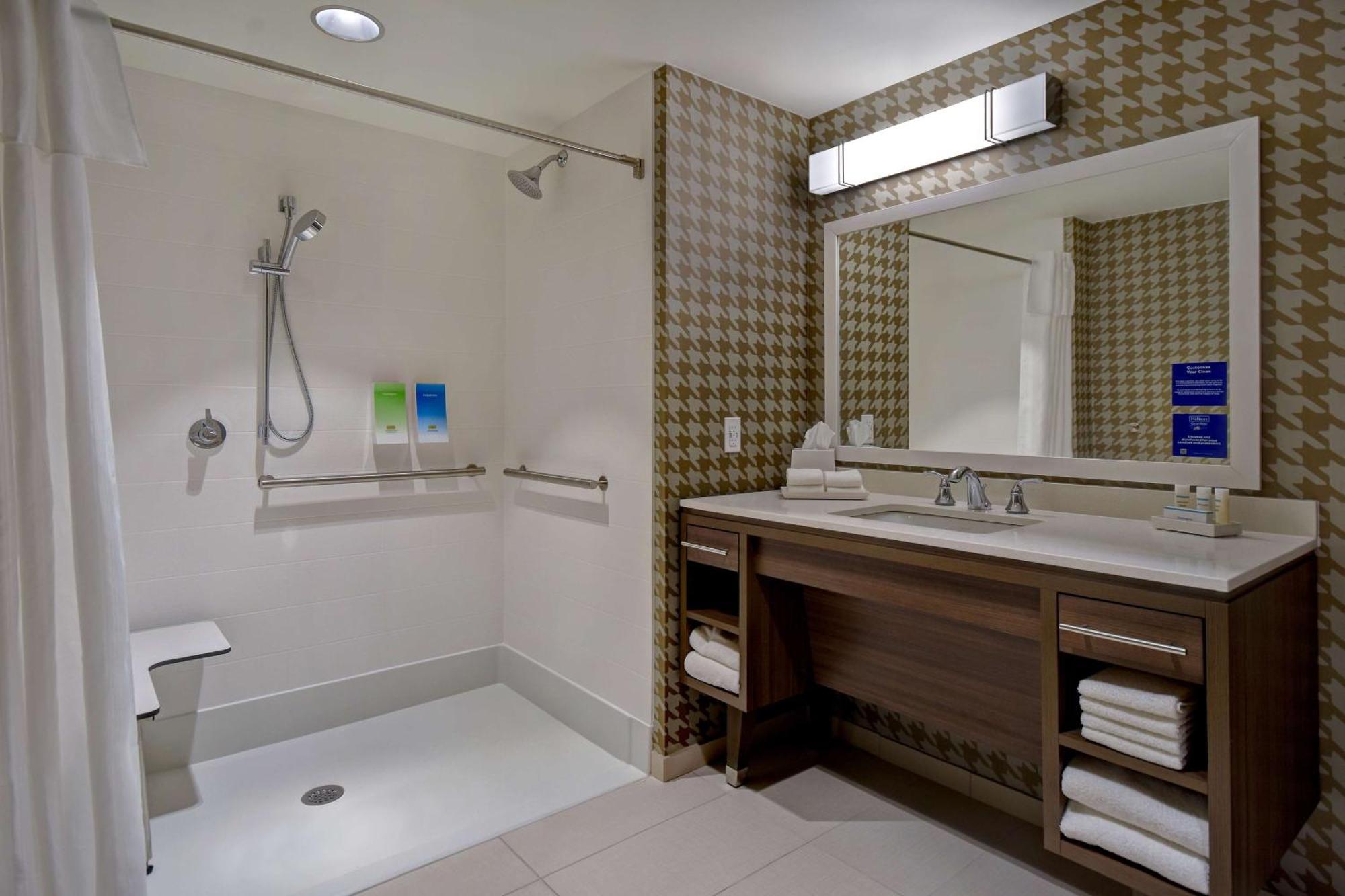 Home2 Suites Wichita Downtown Delano, Ks エクステリア 写真